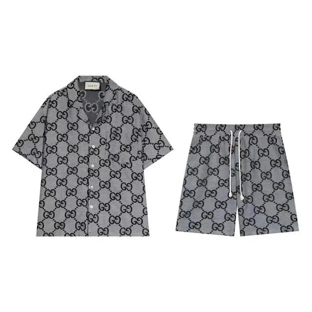 Dior Matching Sets 13-SQ002 Short-Sleeve T-Shirt and Drawstring Shorts Set with All-Over Monogram Pattern product detail image 11