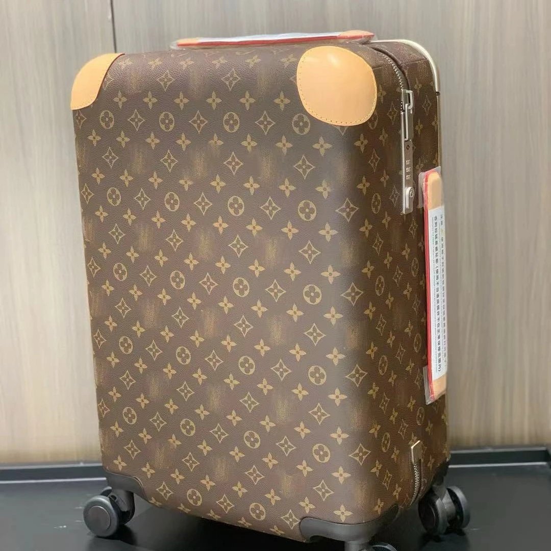 Louis Vuitton Horizon Monogram Canvas Hard-shell Rolling Suitcase