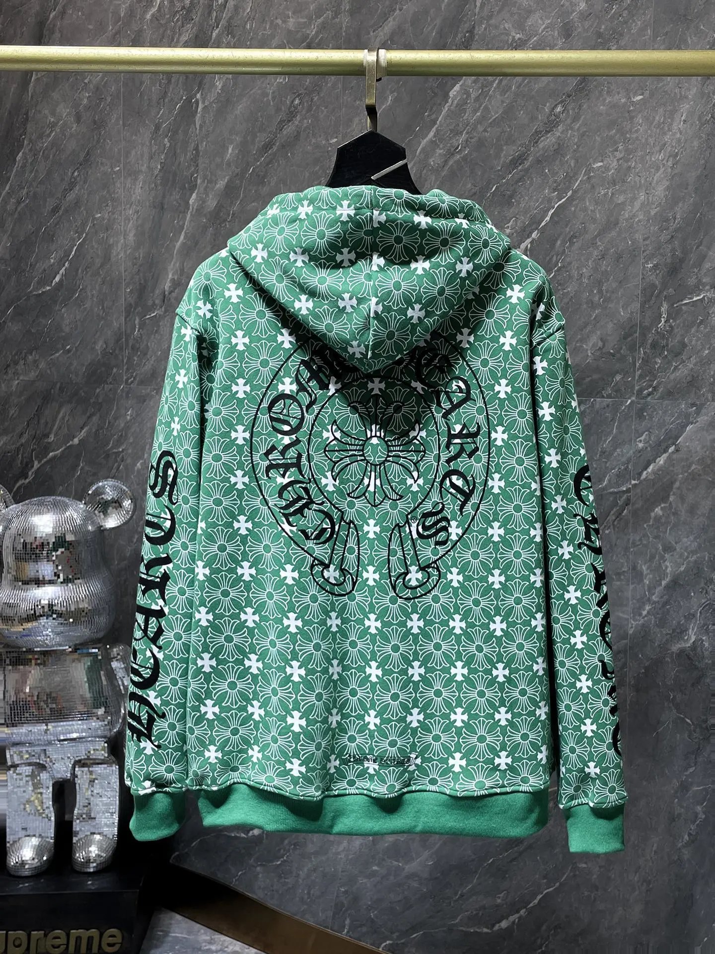 22 Zipper