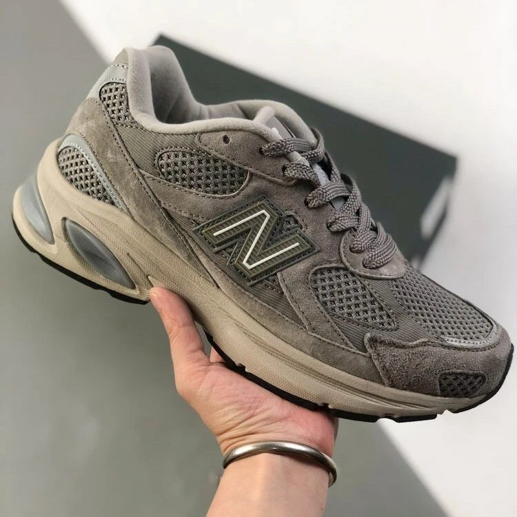 New Balance 990 Sneakers [12 styles]