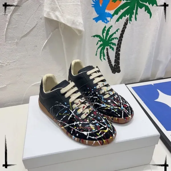 Maison Margiela Replica Sneakers Graffiti White Gray Sneakers - 3