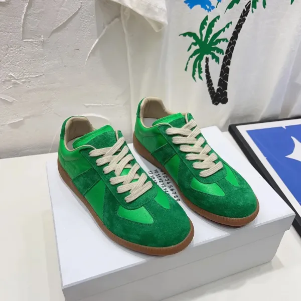 Maison Margiela Replica Sneakers Graffiti White Gray Sneakers - 28