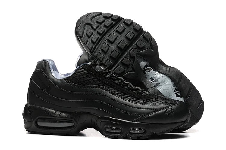 2009 model – Size 40-46 – Collaboration black swoosh