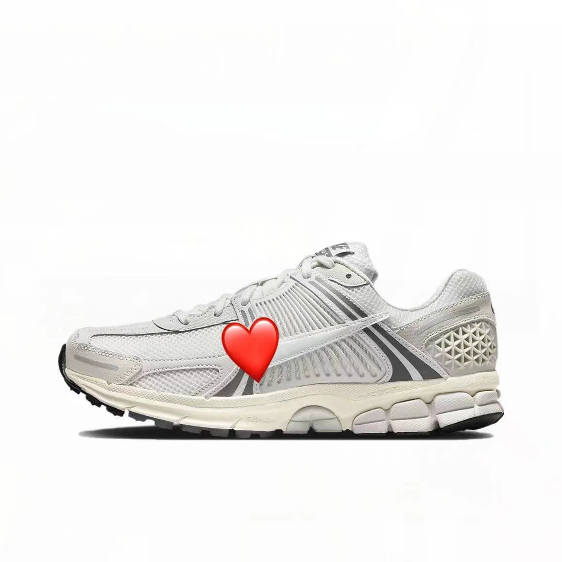 Nike Zoom Vomero 5 Running Shoe photo 2