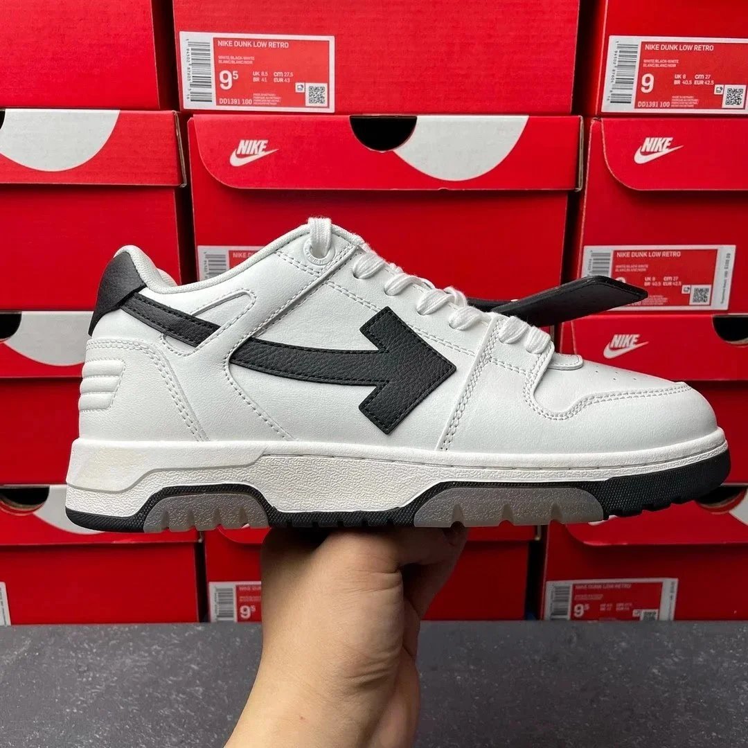 White Black C99 40110