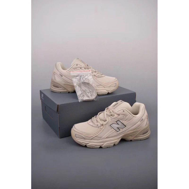 New Balance 740 Retro Running Shoe photo 6