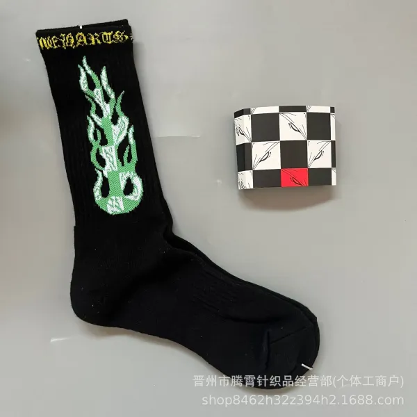 Design Pixel Flame Graphic Sock Green - 20