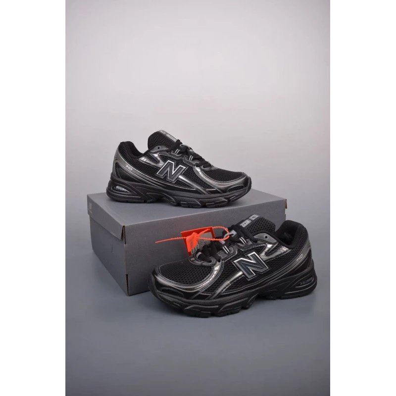 New Balance 740 Retro Running Shoe photo 5