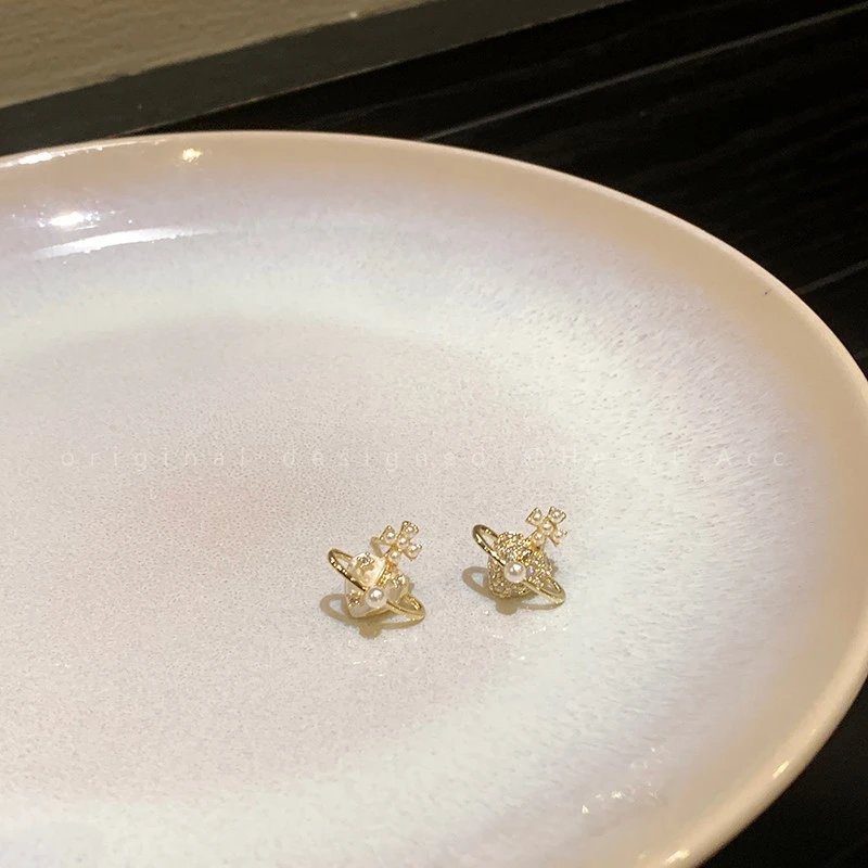 Vivienne Westwood Orb Pearl Earrings Gold