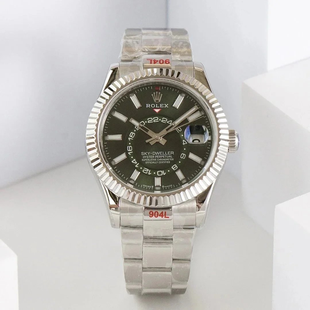 Audemars Piguet Watches Bioceramic Octagonal-Bezel Watch — 02