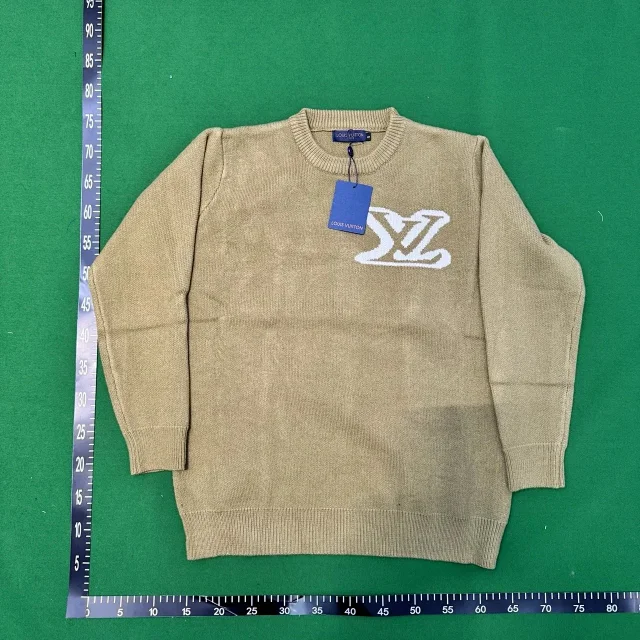 Louis Vuitton Knitwear LM01-LL Crewneck LV Logo Sweater product detail image 12