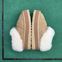 UGG Classic Maxi Toggle