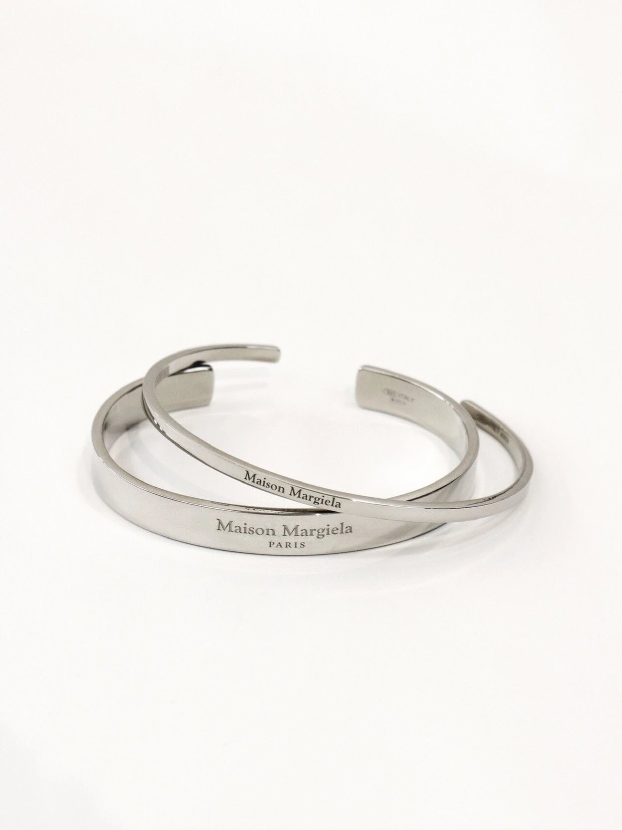 Normal wide bracelet