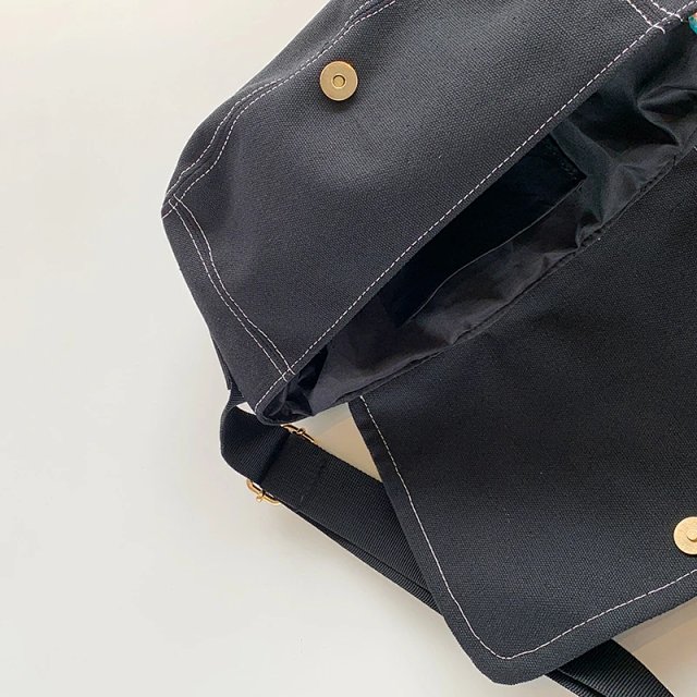 Vivienne Westwood Shoulder Bag: seller detail photo 4