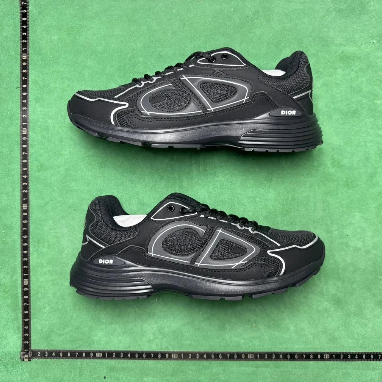 Dior B30