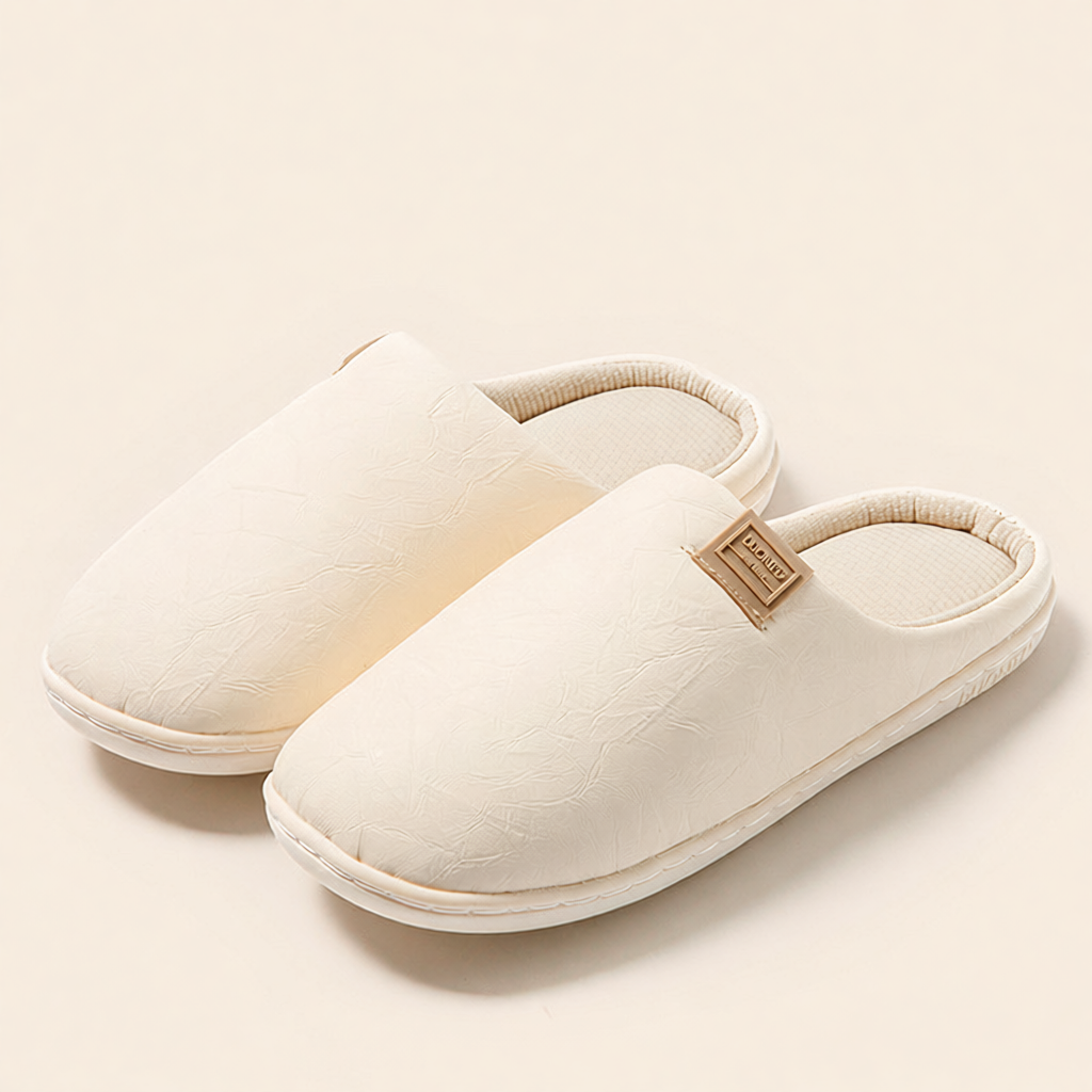 Off-white [Leather-lined cotton slippers]
