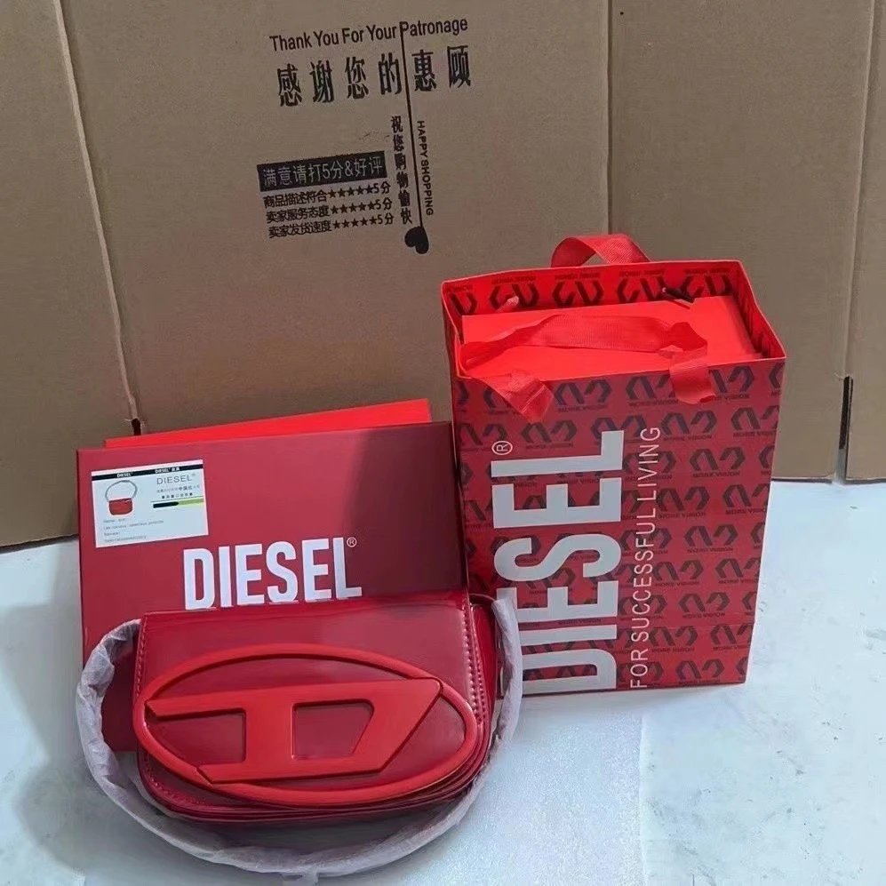Diesel Shoulder Bags 1DR oval-logo bag — Red