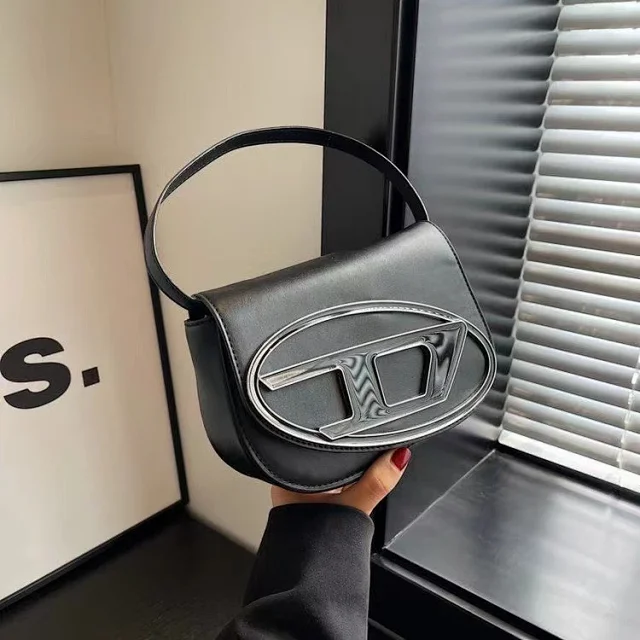 Diesel Shoulder Bags 1DR oval-logo bag product detail image 2