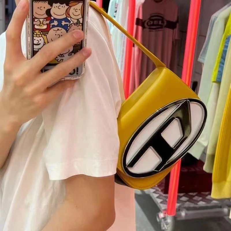 Diesel Shoulder Bags 1DR oval-logo bag — Yellow black label