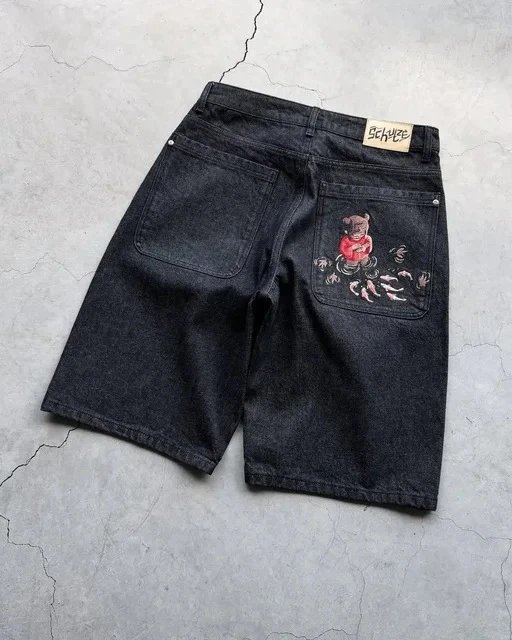 Derschutze Shorts Denim with embroidered back pockets — Picture four