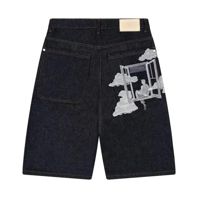 Derschutze Shorts Denim with embroidered back pockets — Picture 6