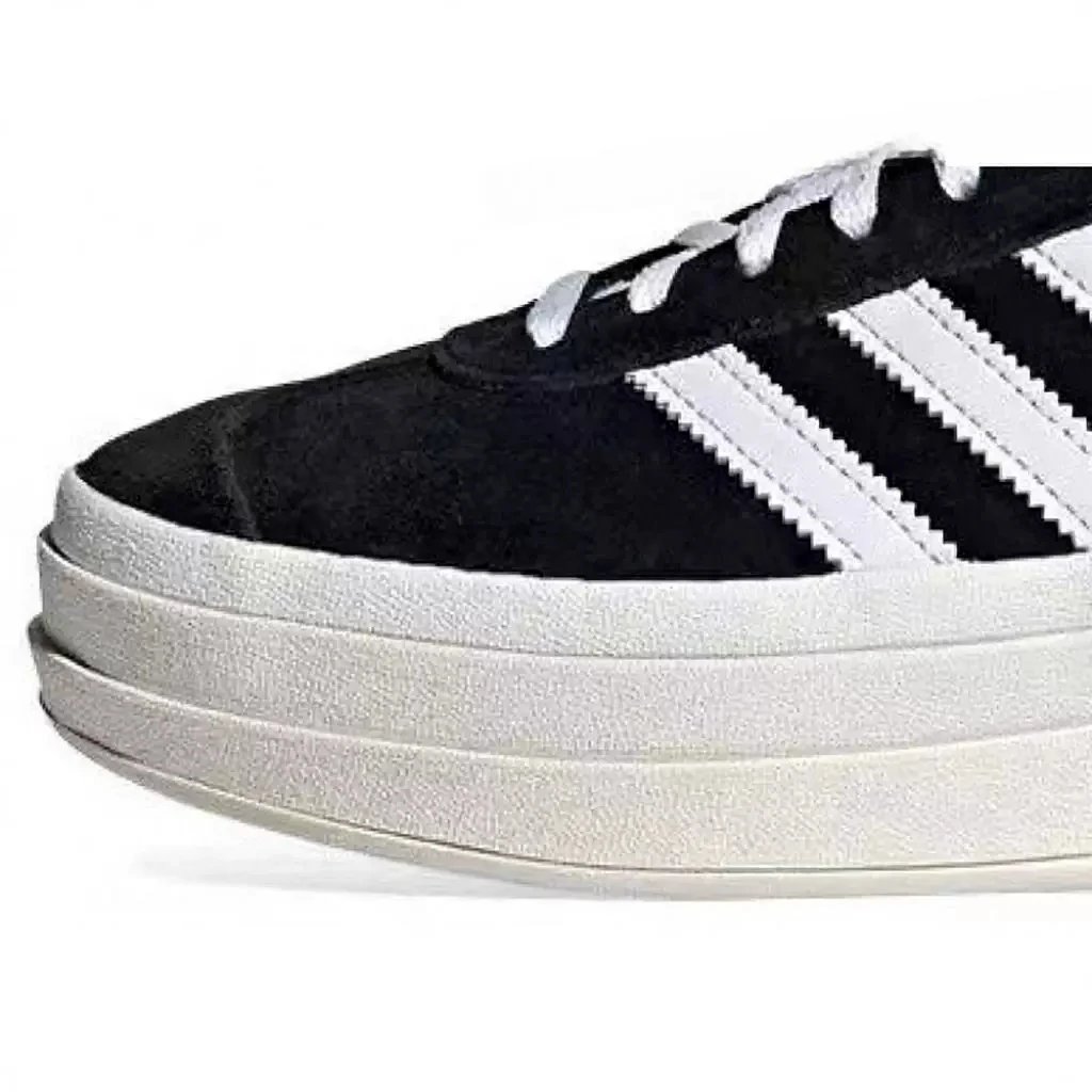 Unbranded Sneakers Three-Stripe Platform — Thick bottom/black and white