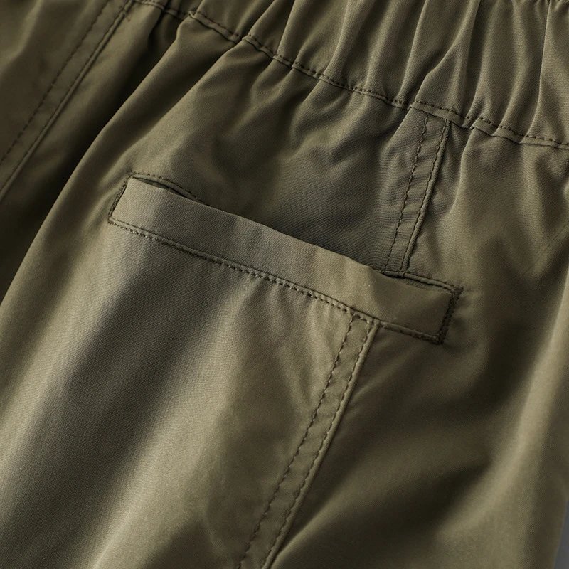 Design Cargo Shorts with Zippered Pockets and Belt Loop in Army Green - 17