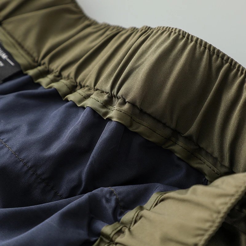 Design Cargo Shorts with Zippered Pockets and Belt Loop in Army Green - 22