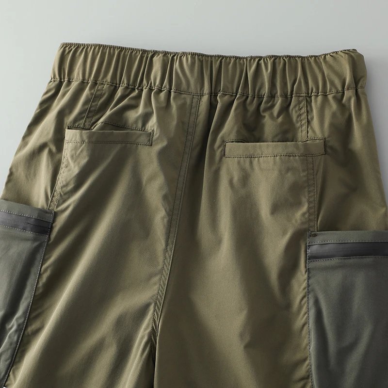 Design Cargo Shorts with Zippered Pockets and Belt Loop in Army Green - 10