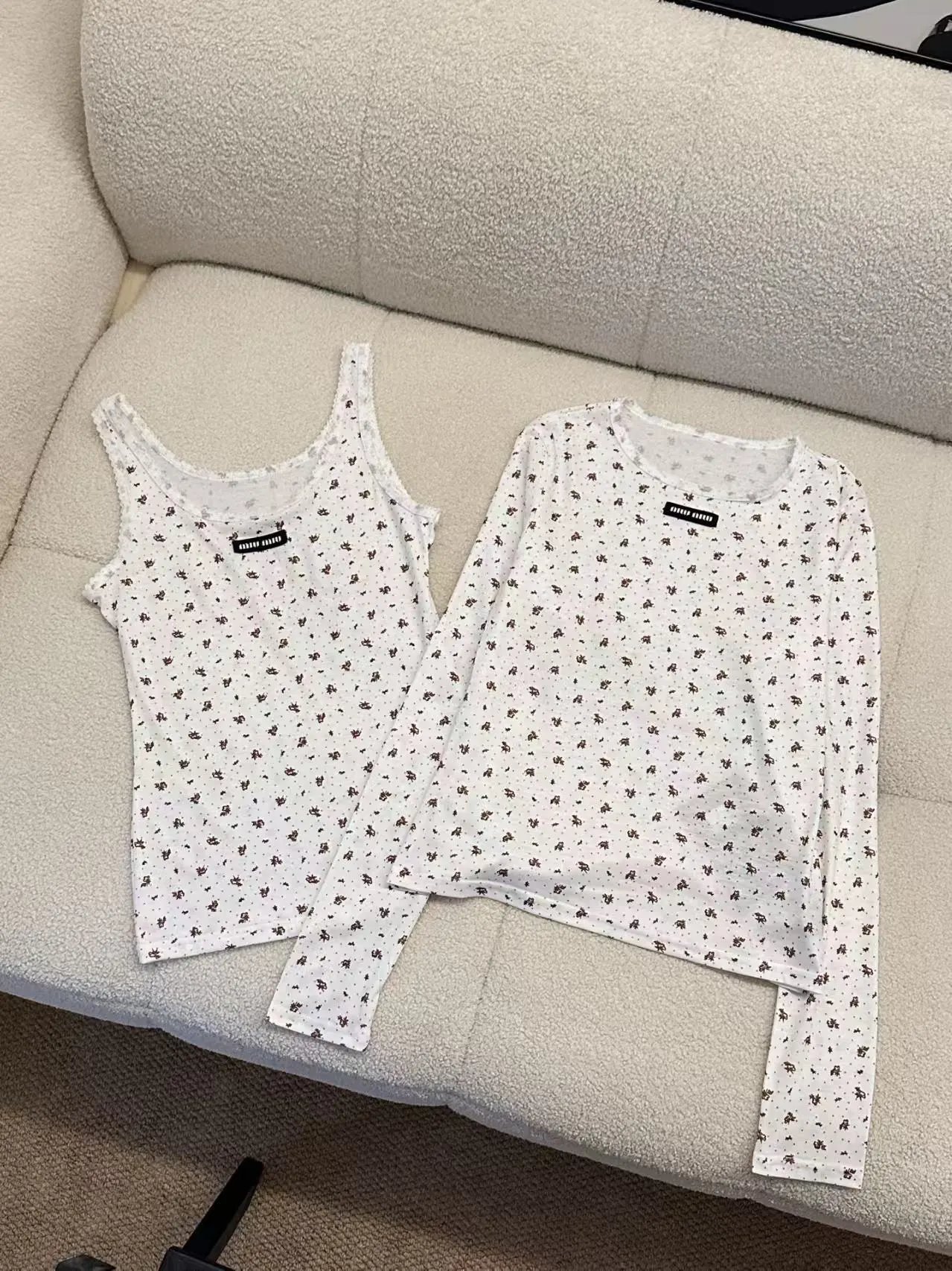Design Floral Print Cropped Long-Sleeve Top White - 10