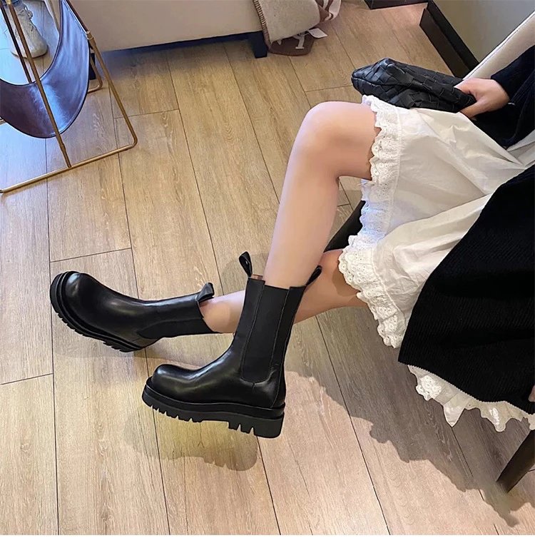 Black Chunky Sole Chelsea Boots - 19