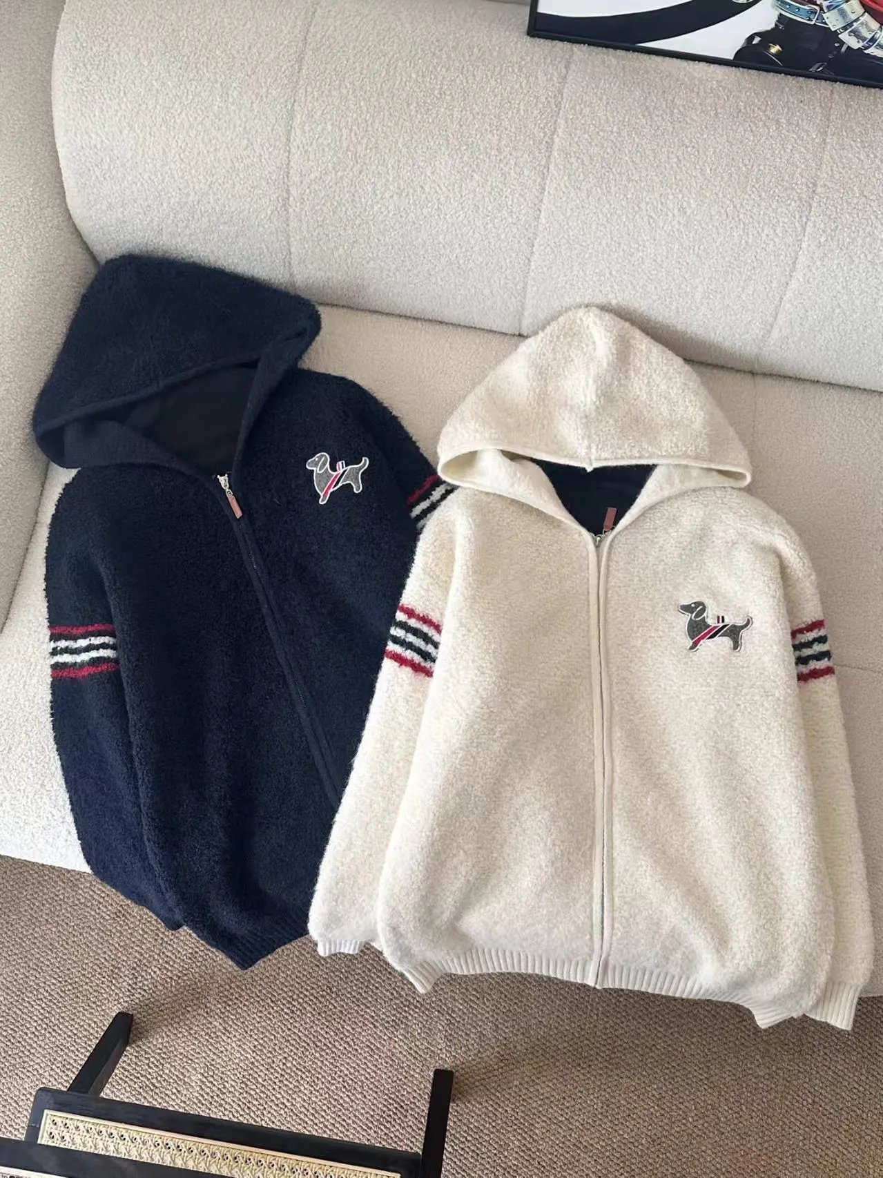 Thom Browne x Dog Motif Sherpa Hoodie in Navy and Ivory - 6