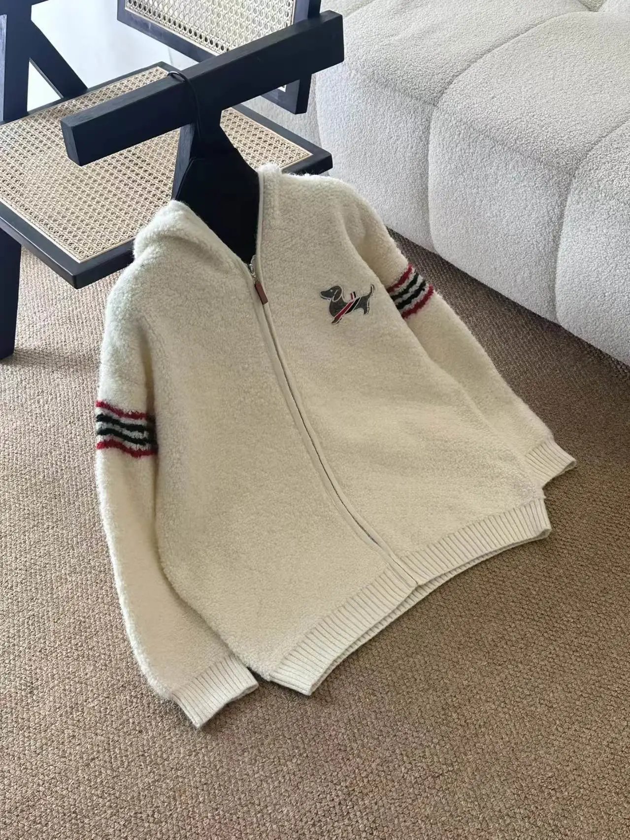 Thom Browne x Dog Motif Sherpa Hoodie in Navy and Ivory - 4