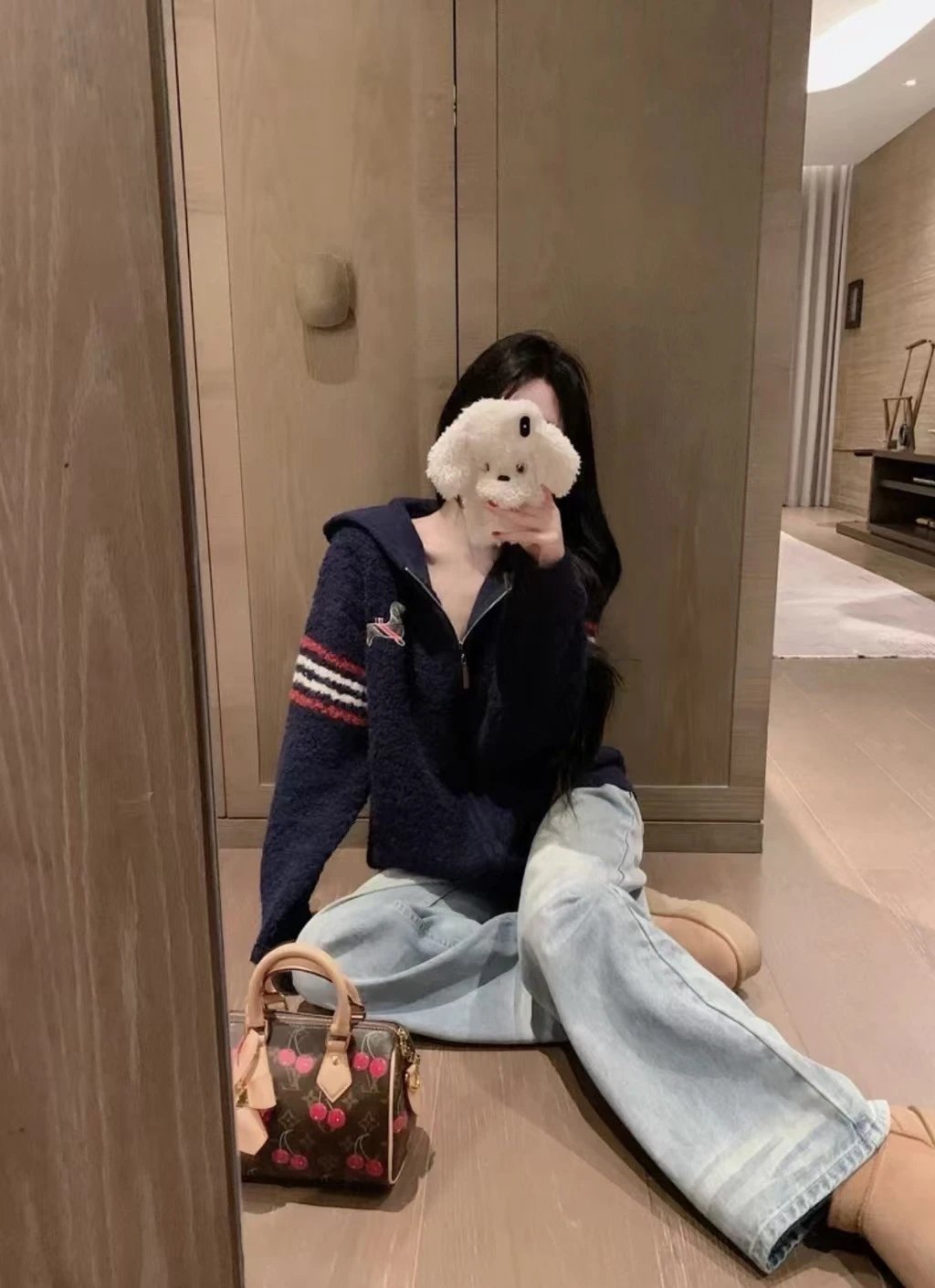 Thom Browne x Dog Motif Sherpa Hoodie in Navy and Ivory - 5