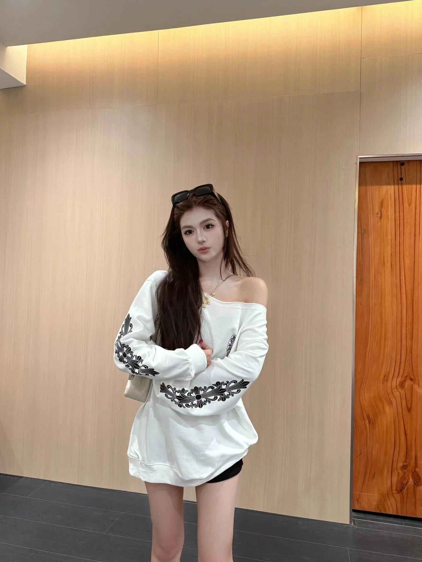 Chrome Hearts Off-Shoulder Sweatshirt White with Horseshoe Logo Hoodie - 8