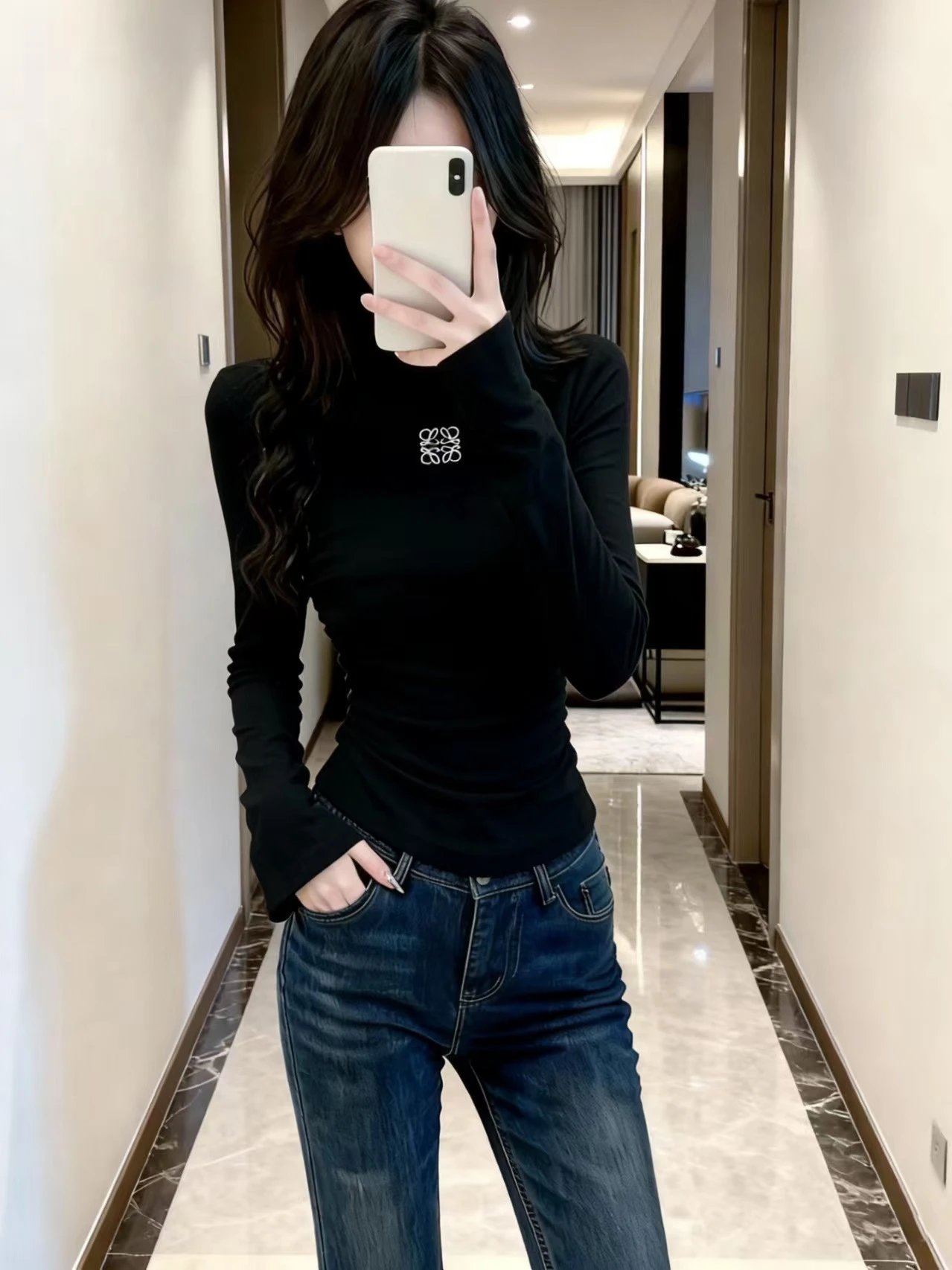 Loewe Anagram Logo High-Neck Base-Layer Top in Black and White - 6