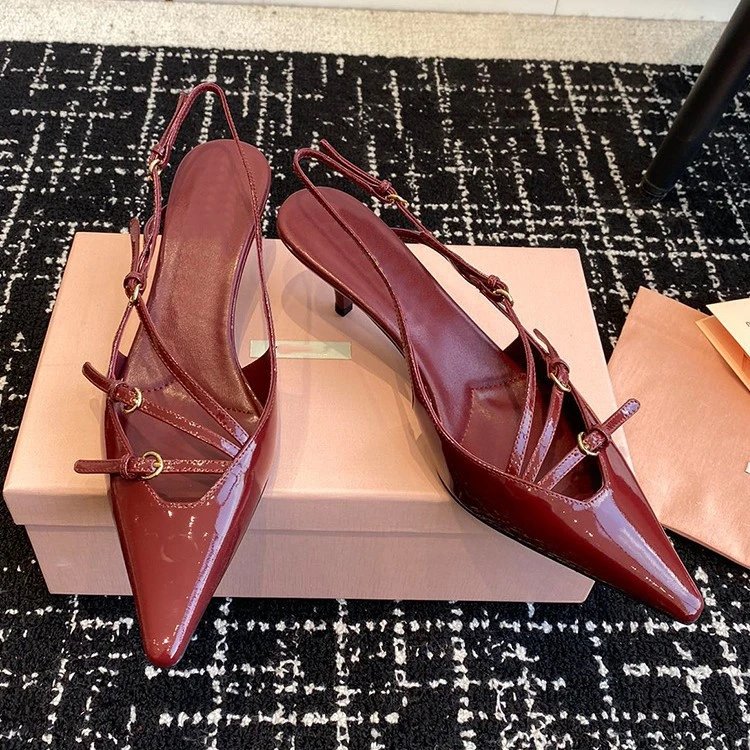 Miu High Heels Patent Leather Pointed-Toe Buckle-Strap Slingback image 2