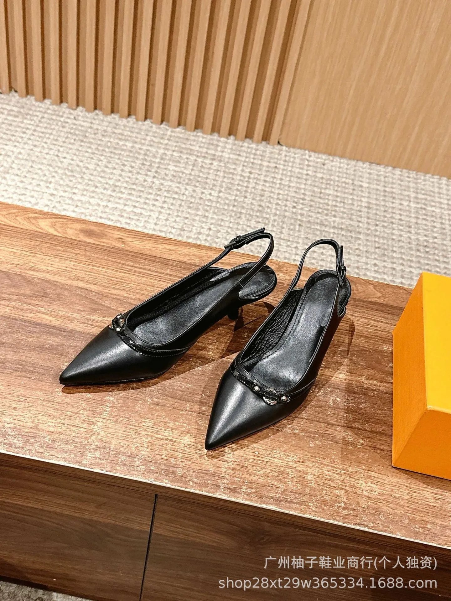 Black Pointed-Toe Mary Jane Flats with Double Strap and Ring Buckle - 11