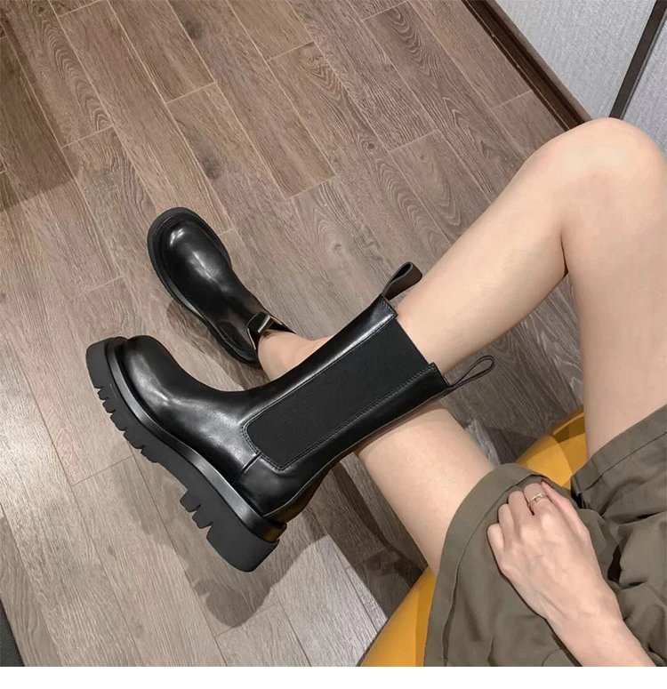Black Chunky Sole Chelsea Boots - 18