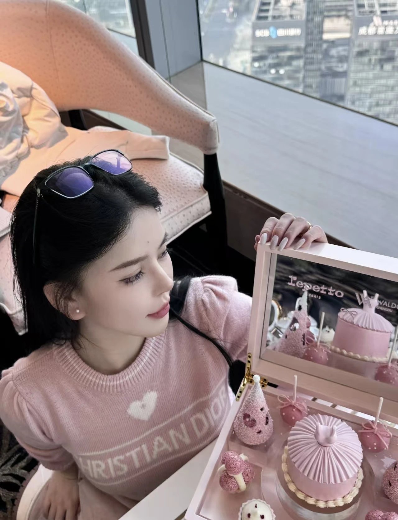 Dior Kids Logo Knit Sweater in Pink and White - 10