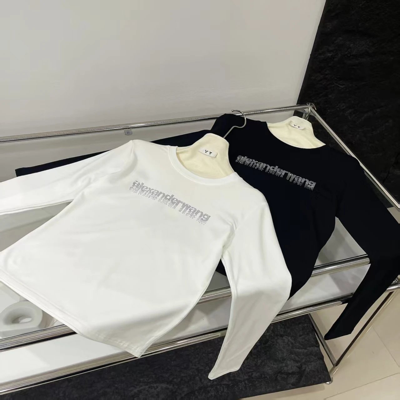 Alexander Wang Logo Embroidered Cropped Long-Sleeve T-Shirt in White and Black - 5