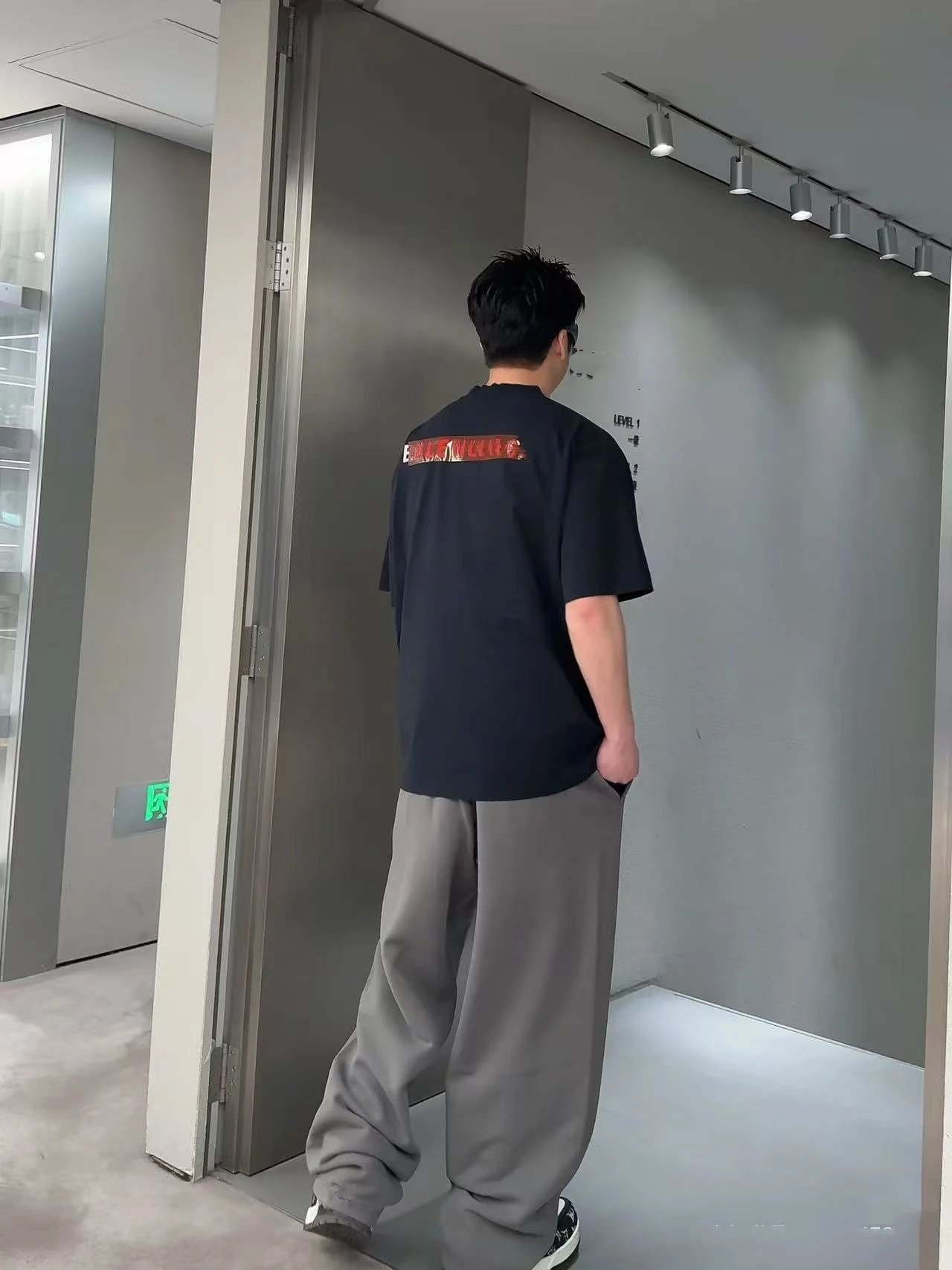 Balenciaga Logo Patch T-Shirt Light Blue - 7