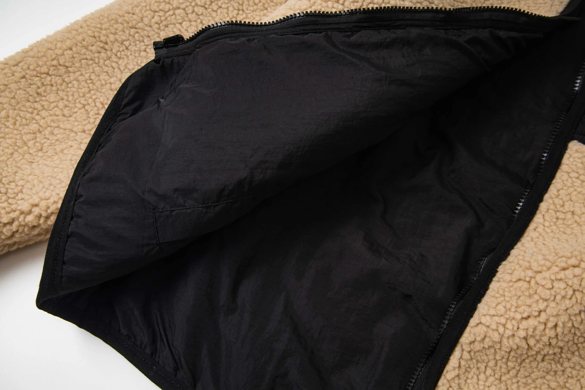 Stüssy Fleece Sherpa Jacket Beige and Black Outerwear - 5
