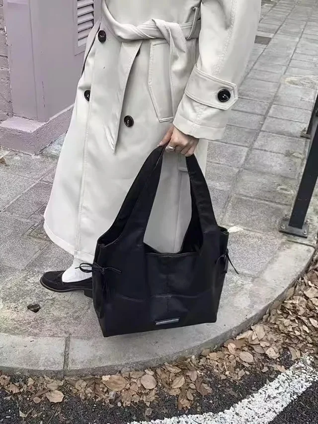 Matin Kim Shoulder Bags Side-Bow Tote product detail image 26
