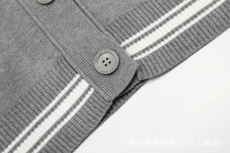 Calvin Klein Jeans Logo-Embroidered Gray Cardigan - 17