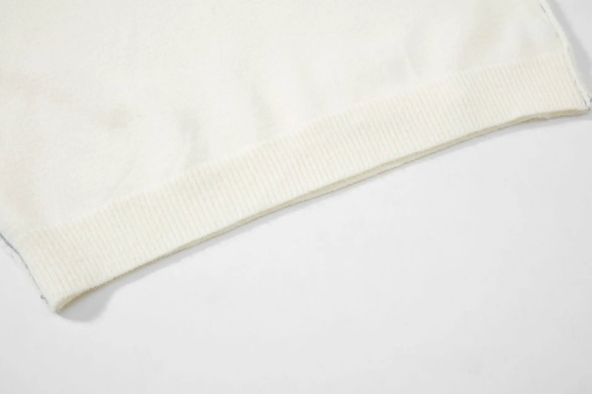 Matin Kim Embroidered Cropped Sweater Off-White - 28
