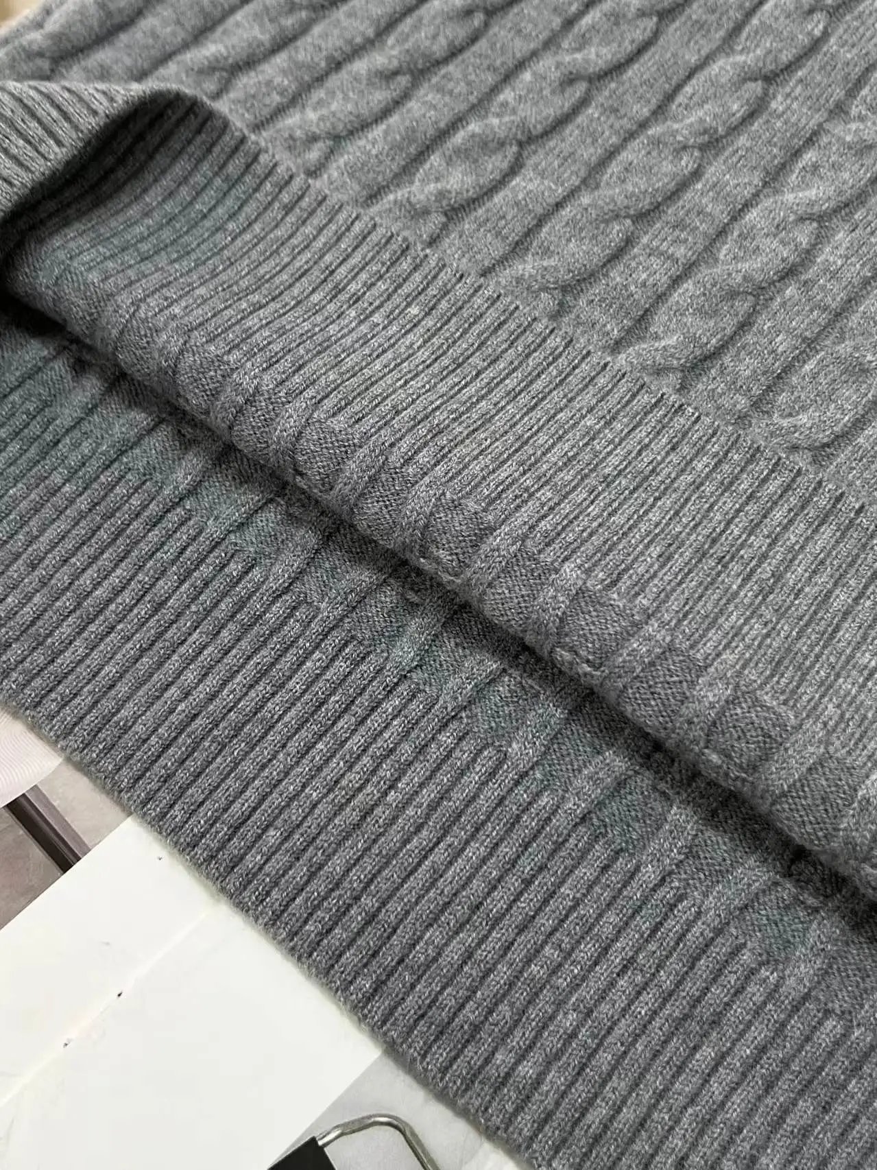 H Knit Cable Sweater Cream Sweater - 7