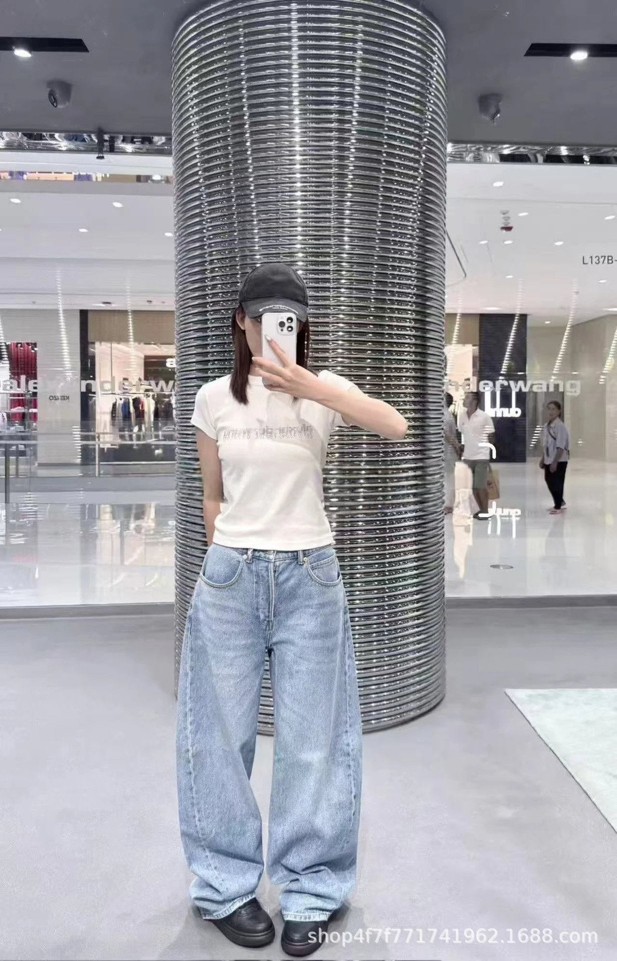 Alexander McQueen Logo-Print White T-Shirt and Denim Jeans Set - 7