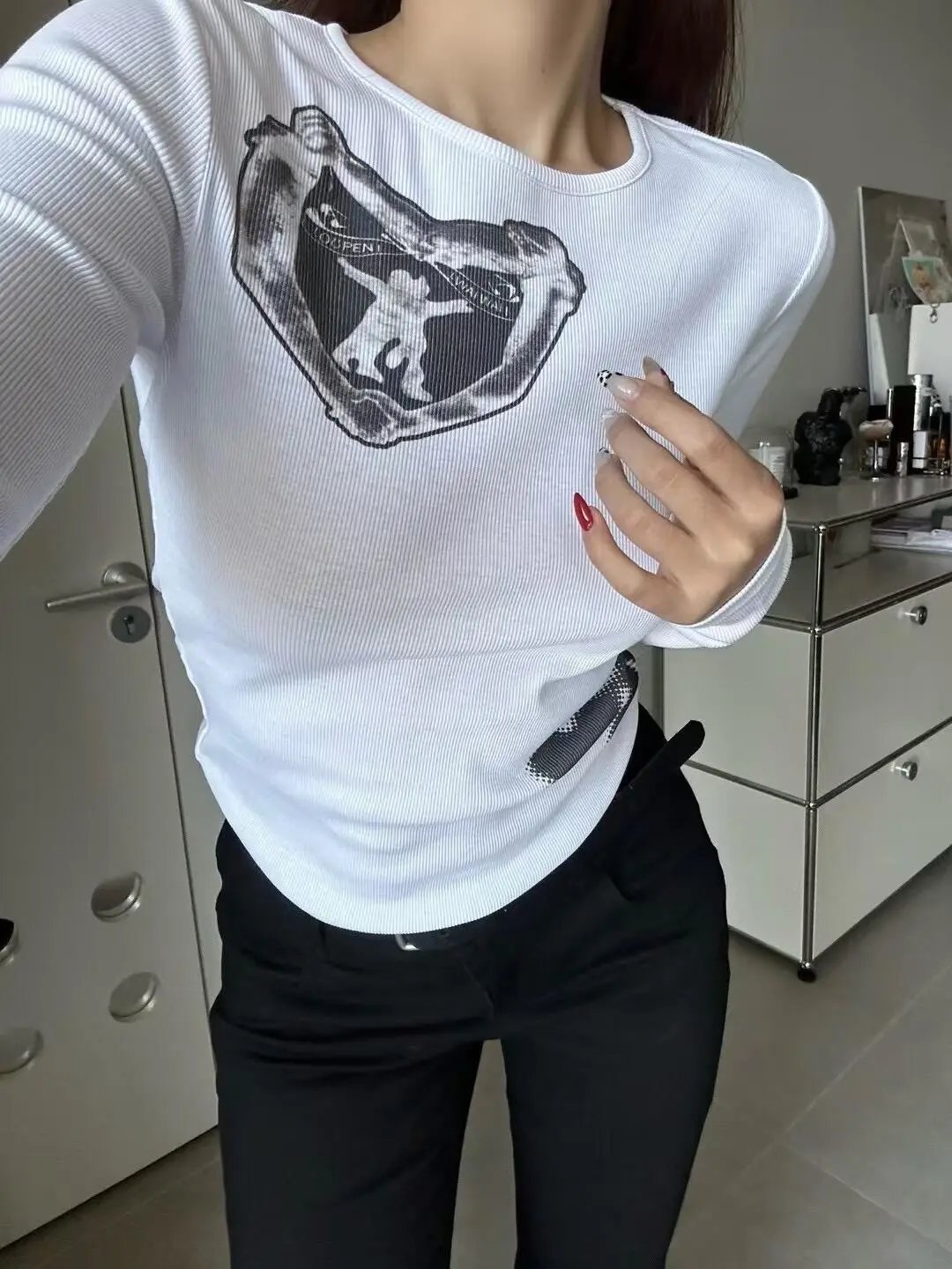 Open YY Heart Shield Knit Top Black - 23