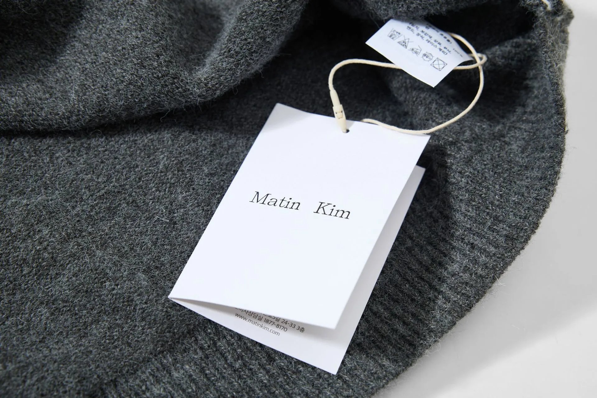 Matin Kim Embroidered Cropped Sweater Off-White - 18